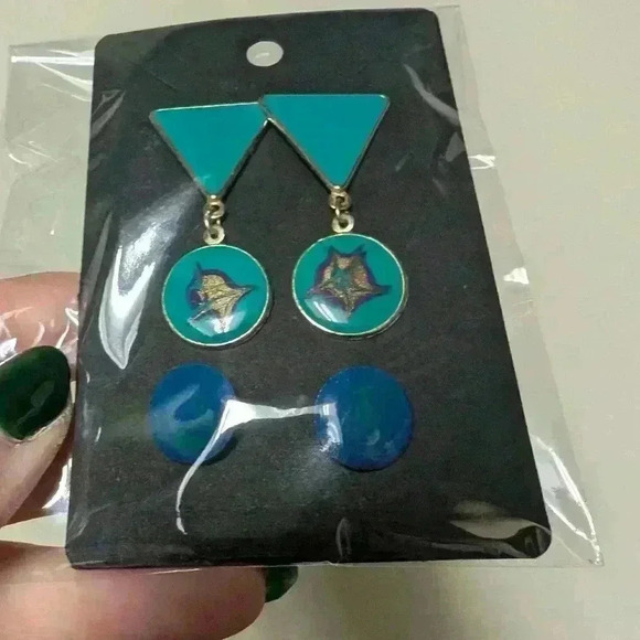 Vintage  pair of 80s blue earrings - Picture 4 of 7